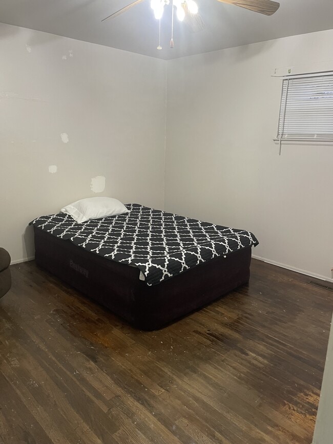 Photo - 629 River Creek Rd