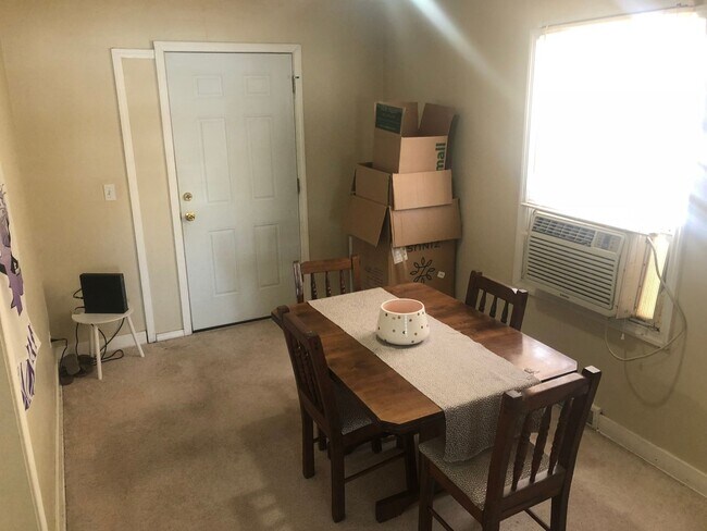 Photo - 731 Bluemont Ave Unidad 1