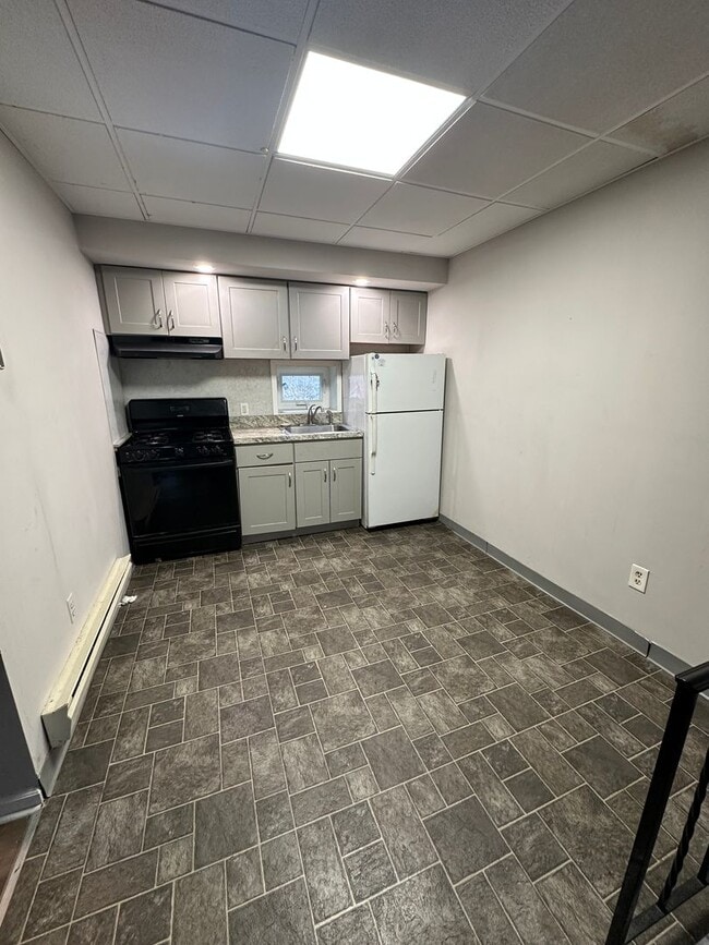 Photo - 121 Chestnut St Unit 2nd Floor