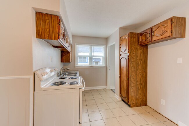 Photo - (350) 10530-32 Saint Michael Unit 10532