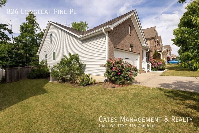 Photo - 826 Longleaf Pine Pl