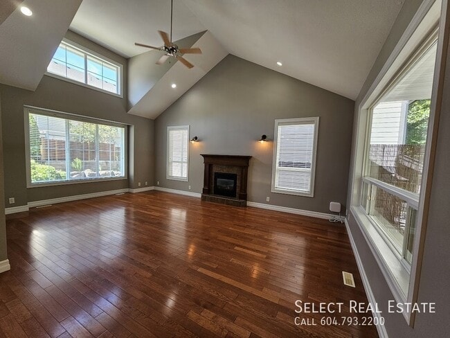 Photo - 45957 Sherwood Dr