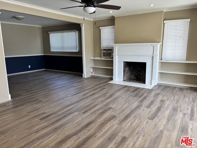 Photo - 8112 Loyola Blvd