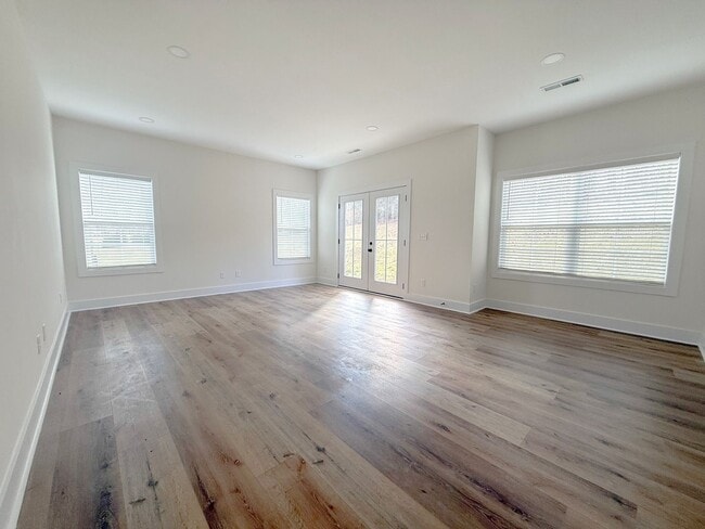 Photo - 3 Bedroom Home with 2 Car Garage and Resort Style Pool Access