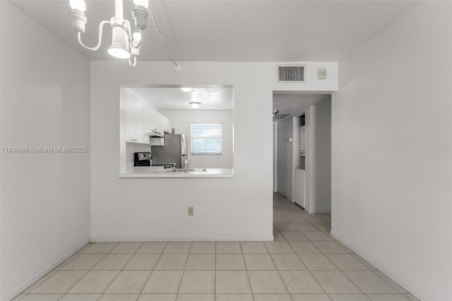 Photo - 14859 SW 104th St Unidad 8-203