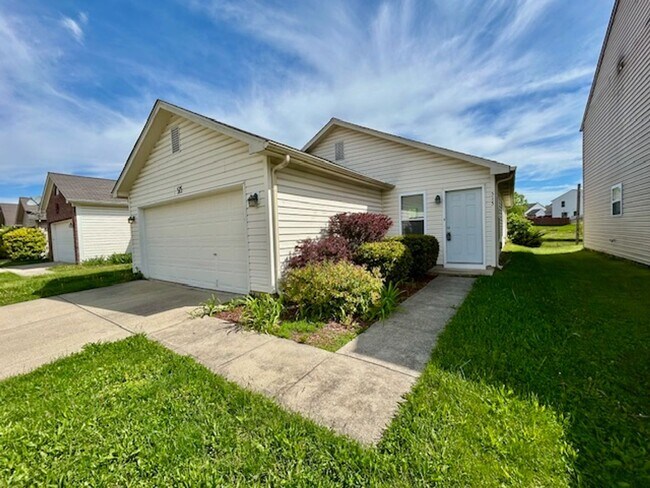 Photo - Beautiful 3 Bedroom 2 Bath Ranch On A Pond...