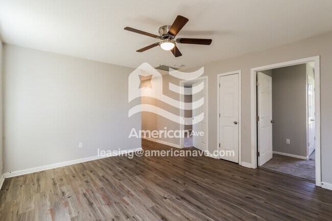 Photo - 2218 W Madison St