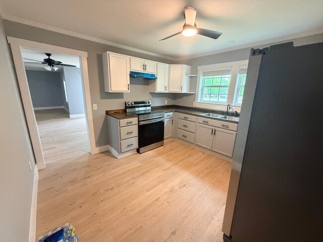 Photo - 204 12th Ave