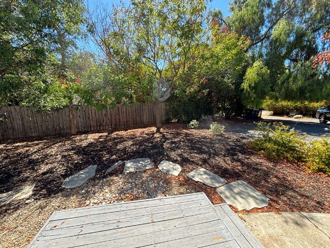 Photo - 1966 Ayers Rd Unidad A