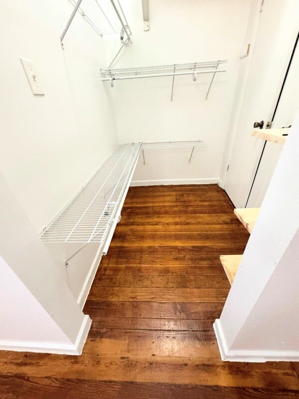 2743 Pestalozzi St Unit 2E