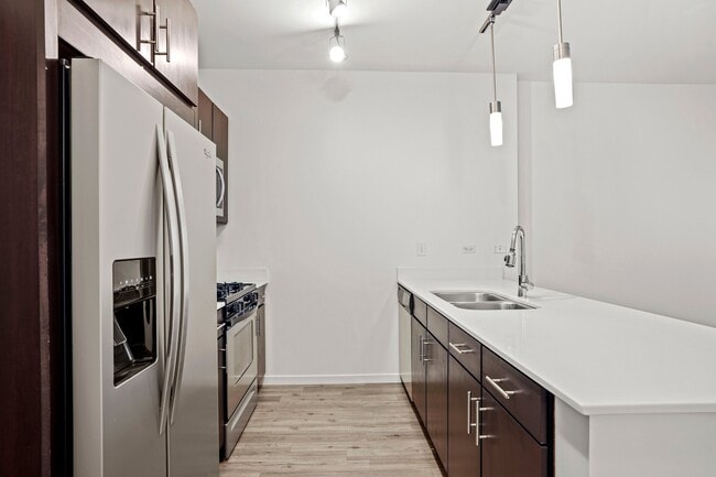 Building Photo - 3803 N Halsted St