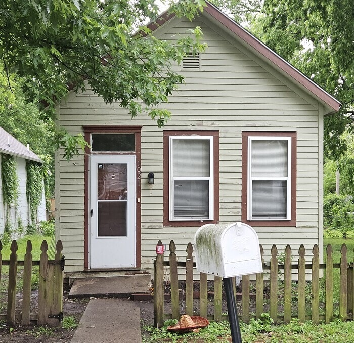 Photo - 1021 Pottawatomie St