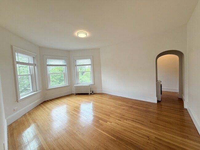 369 Tappan St Unit 12