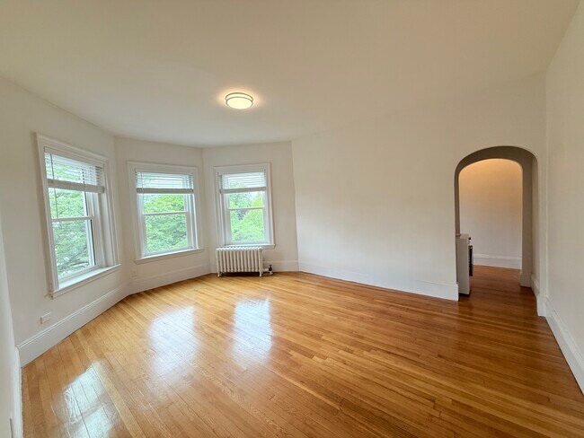 Photo - 369 Tappan St Unit 12
