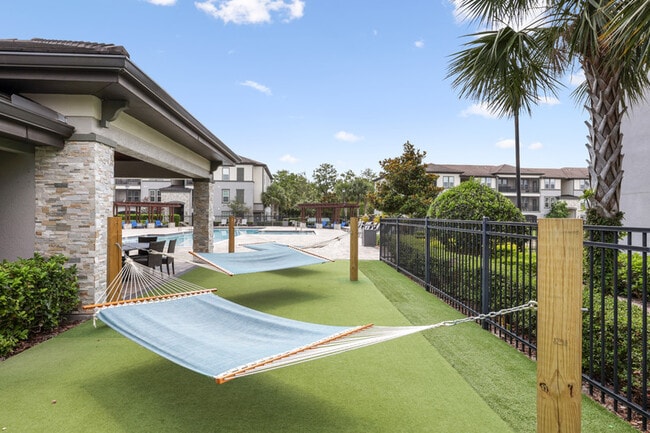 Photo - Lantower Grande Pines