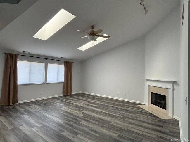 Photo - 507 Scenic Ln