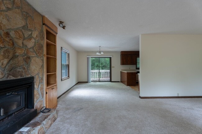 Building Photo - 105 Hanover Way Rental