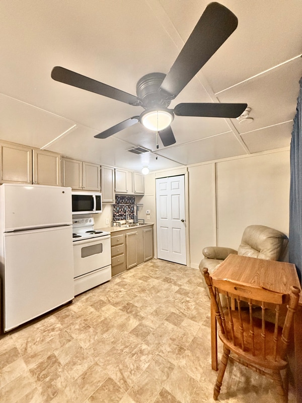 Photo - 3801 Pheasant St