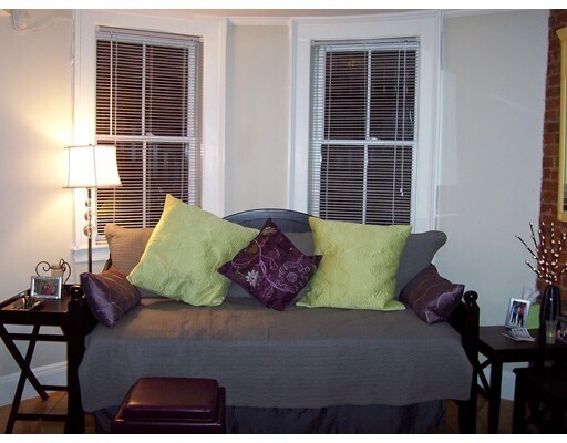 Photo - 15 Dartmouth St Unit A