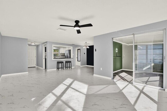 Photo - 7902 Canna Dr