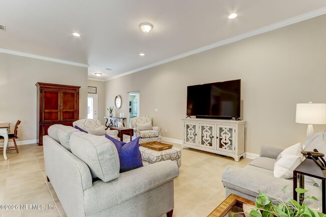 Photo - 461 Shetland Dr