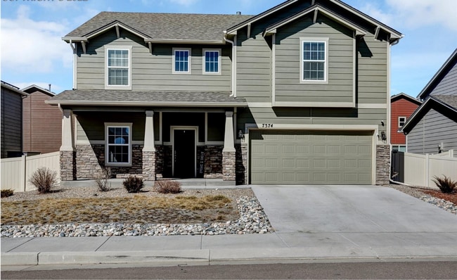 Building Photo - Super Spacious Home with Loft, 3-Car Garag...