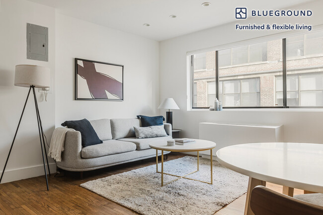 Building Photo - 345 W 30th St Rental