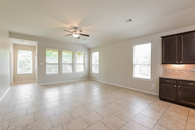 4711 Creekside Hvn Trl