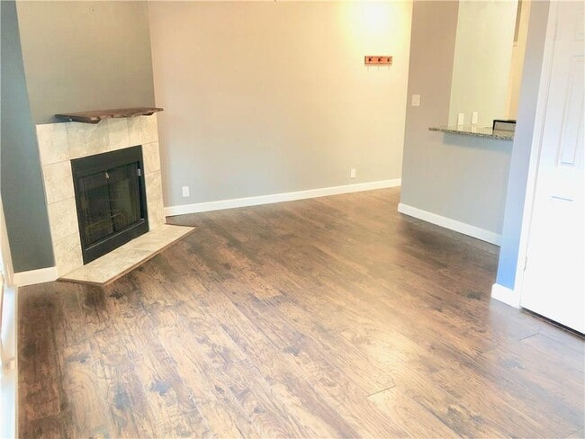 Photo - 2414 Longview St Unit 303