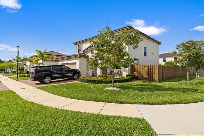 Photo - 11903 SW 241st St