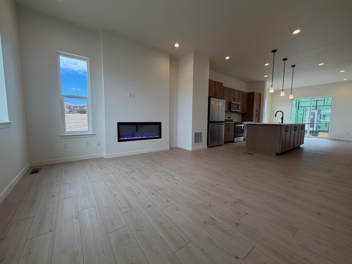 Photo - 4050 Ascend Grv