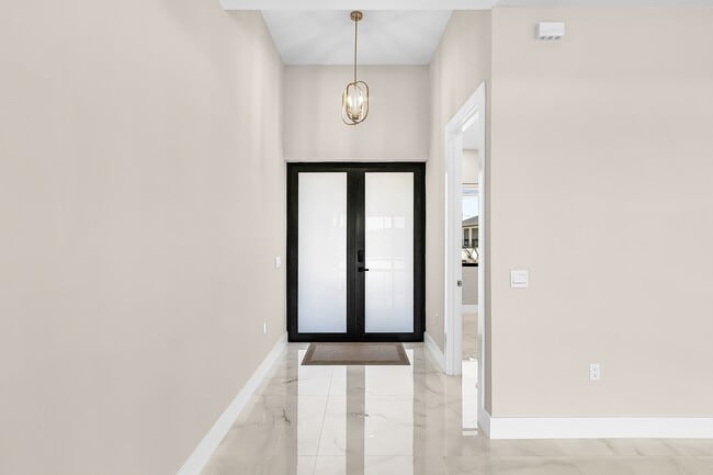 Photo - 1720 NE 14th St