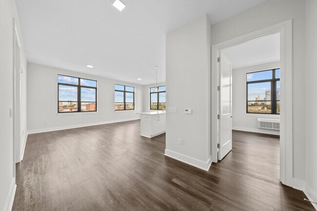 Photo - 121 34th St Unidad 303