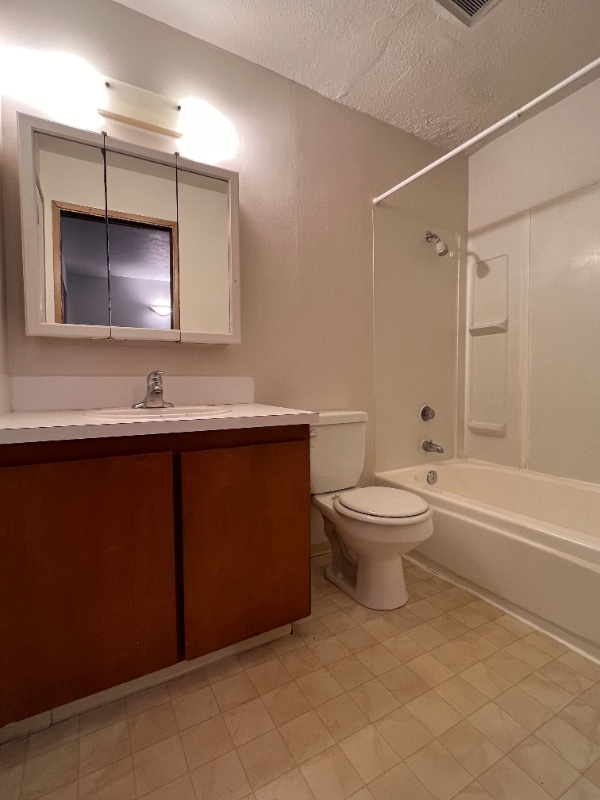 Photo - 14346 32nd Ave NE Unit 05