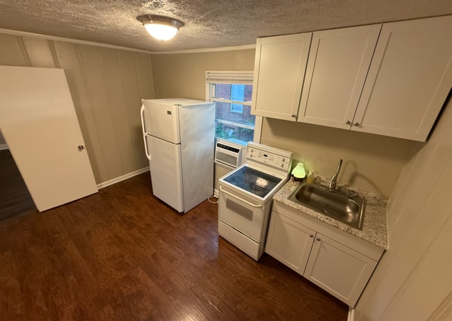 Photo - 2400 Eden St Unit A