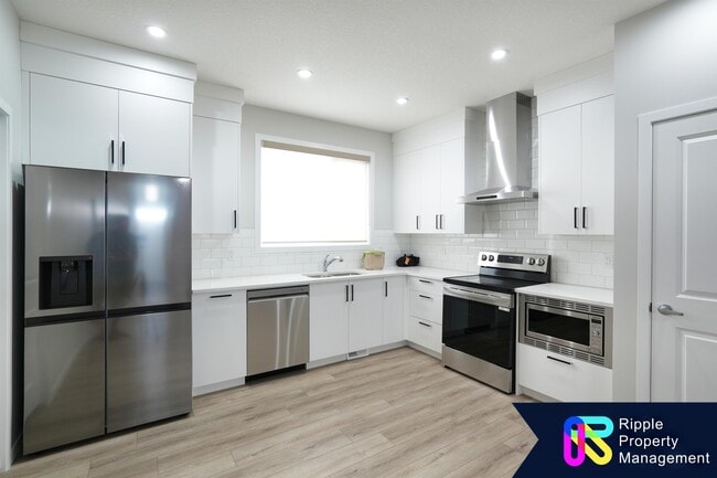 144 Setonstone Mnr SE