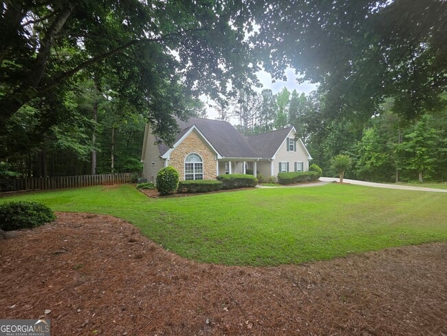 Photo - 135 Kingsbrooke Cir