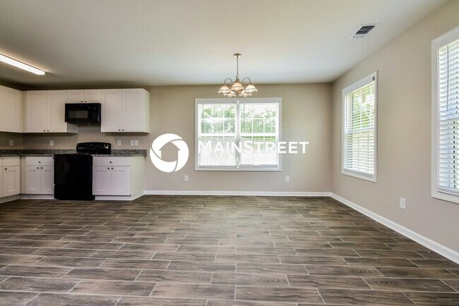 Photo - 4 Bedroom Pet-Friendly Home in Conley, GA with Main Street Renewal