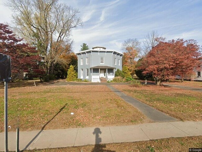 Front of Home - 78 Marlborough St Apartments Unit Suite #2