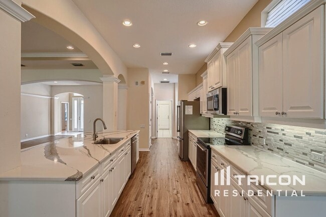 Photo - 9614 Greenpointe Dr