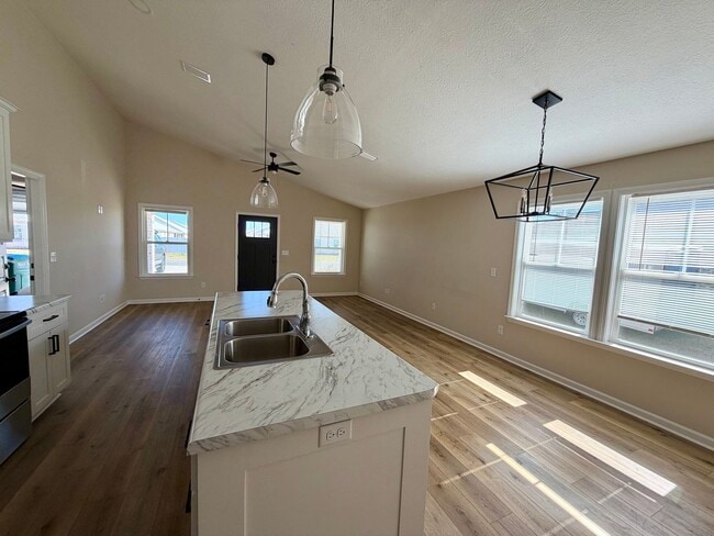 Photo - 3 Bed 2 bath