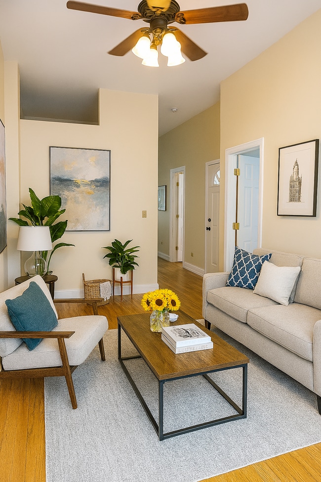 Photo - 2728 N Artesian Ave Unidad apt 2