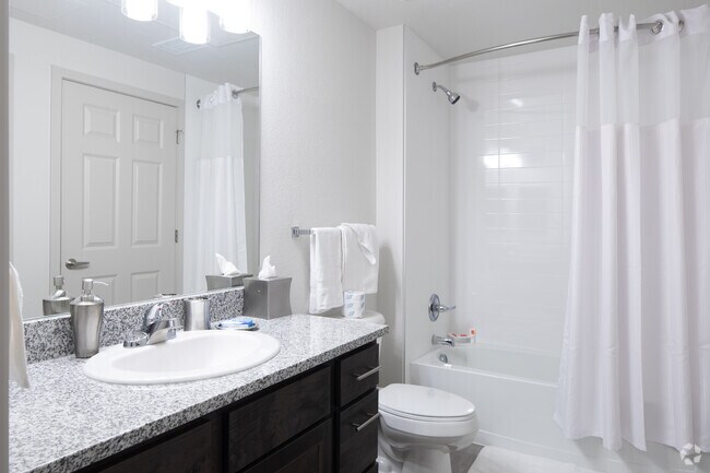 1BR, 1BA - 732SF