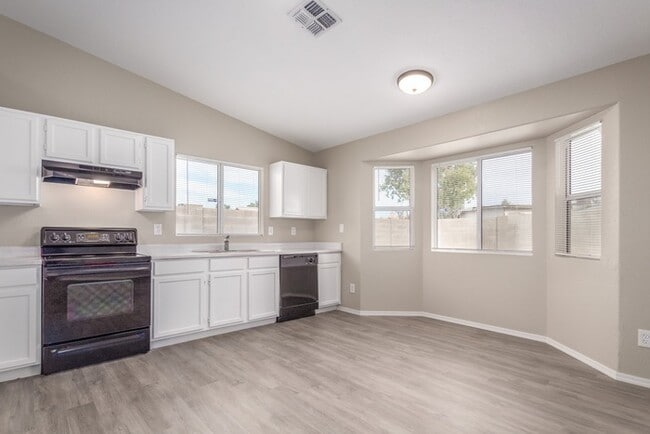 Photo - $500 Move-In Credit (ends 9/30) | Newly Remodeled 3BR w/ Pool