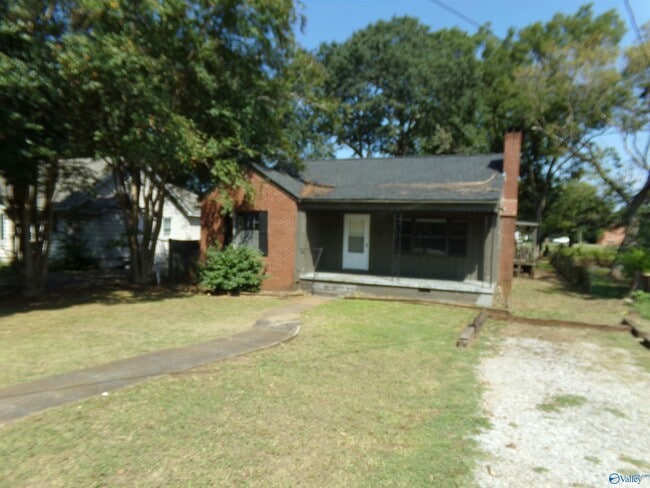 Building Photo - 1424 College St SE Rental