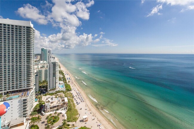 Building Photo - 1830 S Ocean Dr Unit 3401 Rental