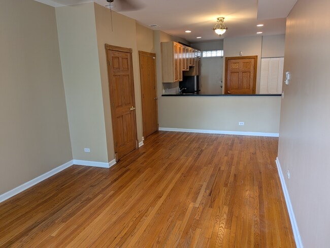 Livingroom and Kitchen - 1912 W Chase Ave Unit 105