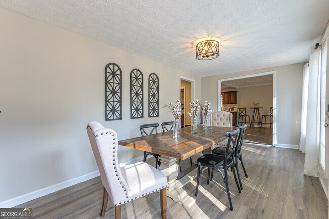 Photo - 196 Etowah Dr