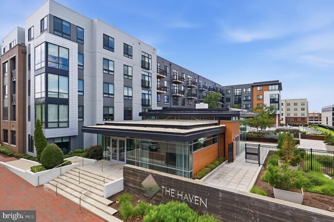 145 Riverhaven Dr Unit 550