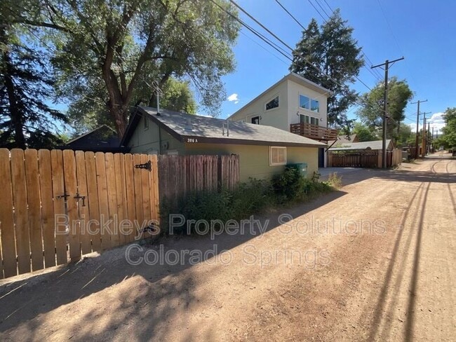 Photo - 2016 W Kiowa St